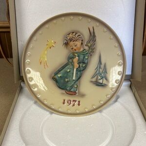 First Edition MI Hummel Heavenly   Angel Original Box From West Germany
